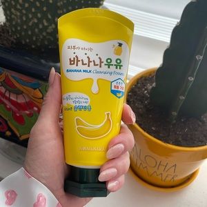 Banana 🍌 milk cleansing foam for face